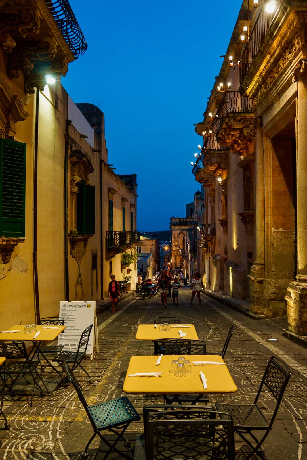 Noto street -travel guide Sicily east coast