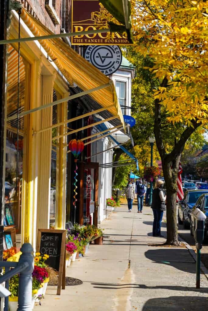 A Fall Guide to Woodstock, Vermont - Compass Roam