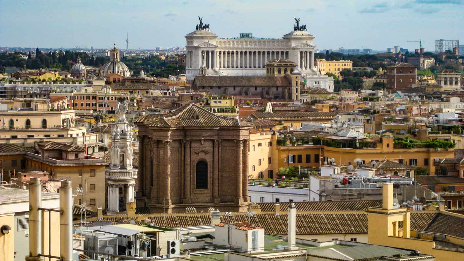 view of Rome Italy- ultimate rome travel guide