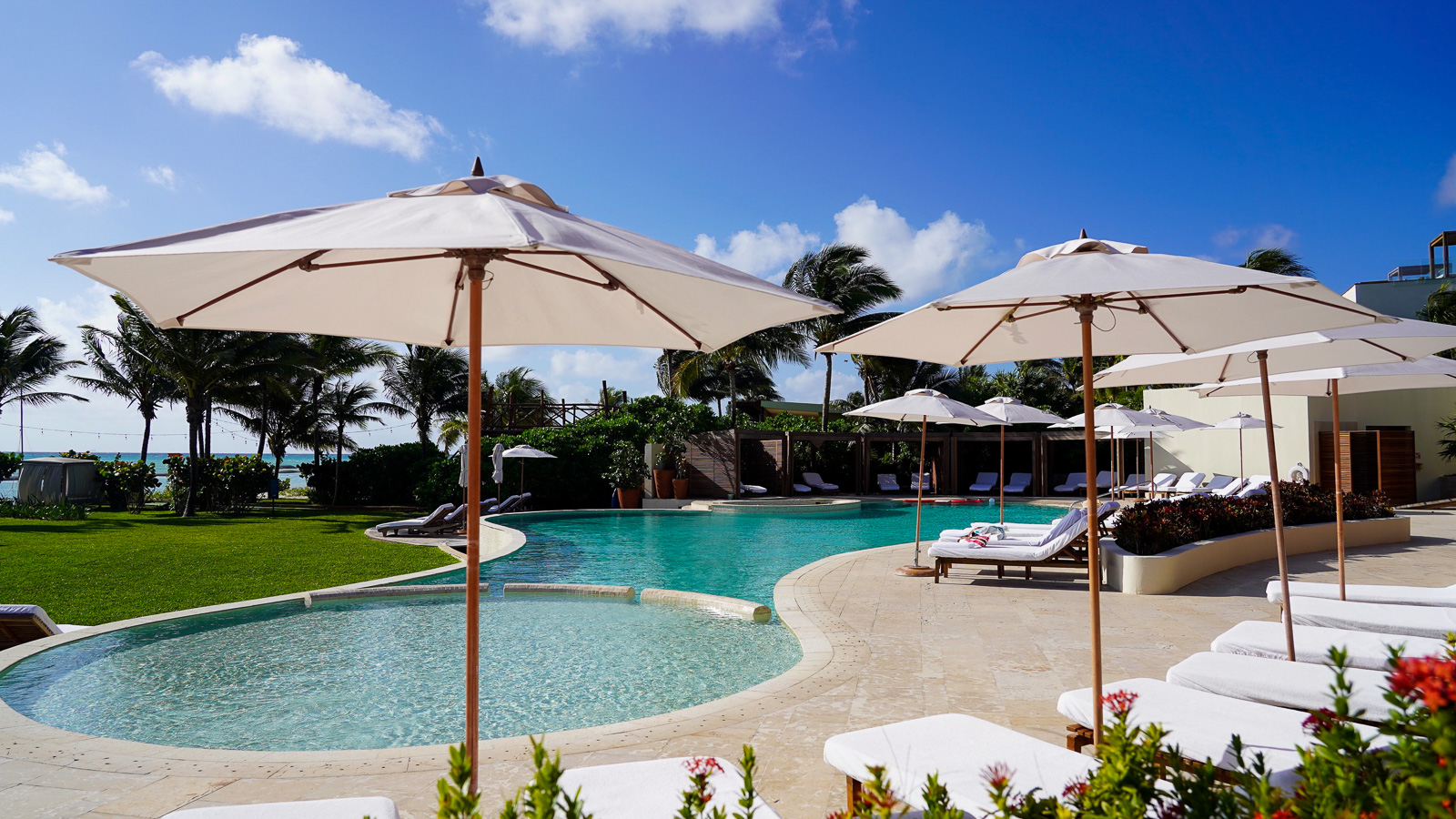 Punta Bonita pool- rosewood mayakoba luxury family resort