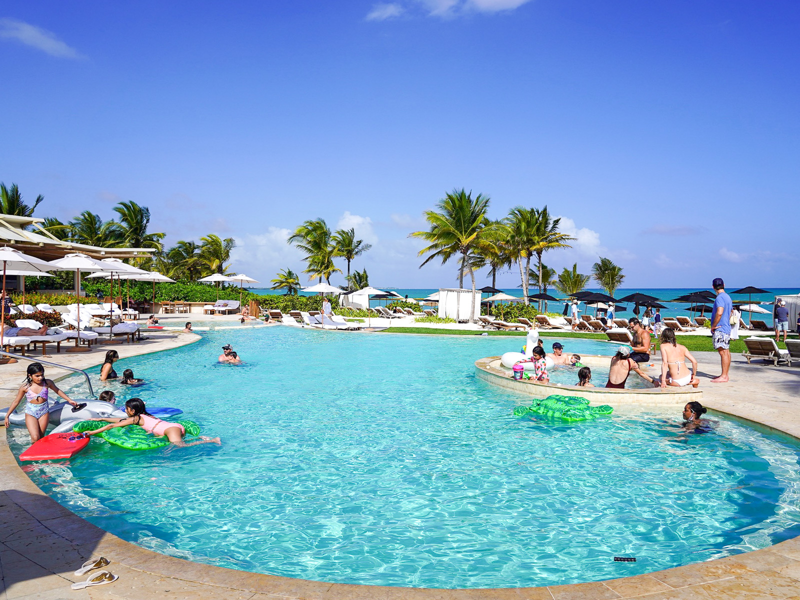 punta bonita pool -rosewood mayakoba luxury family resort
