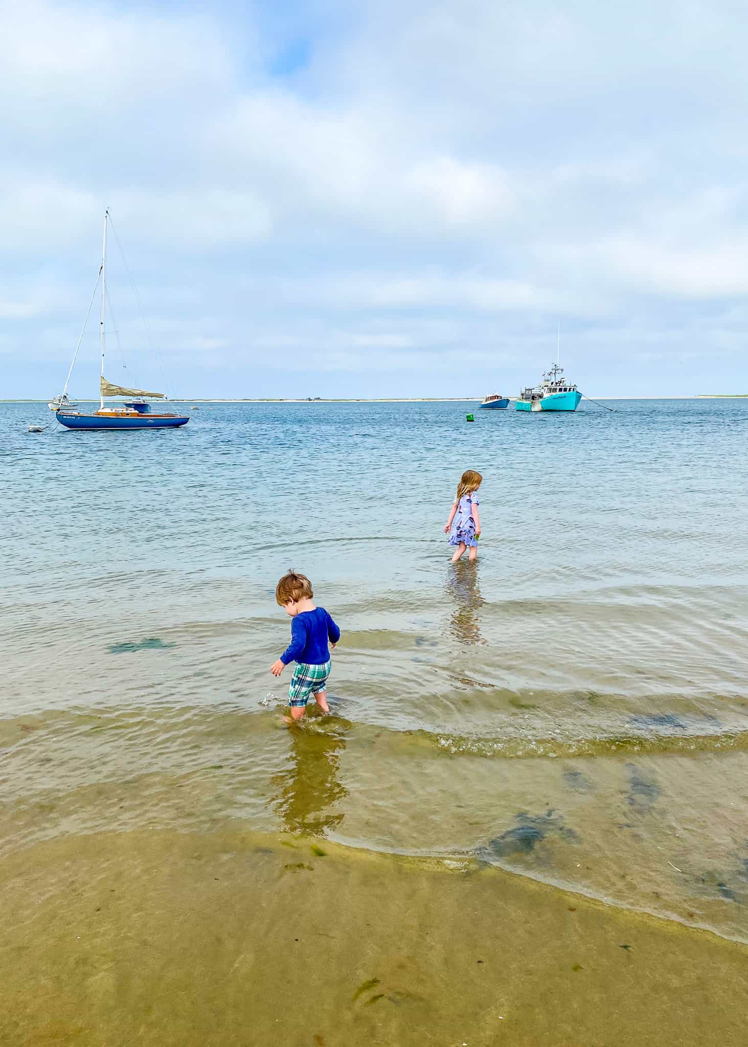 kids playing aunt Lydias cove - cape cod with kids