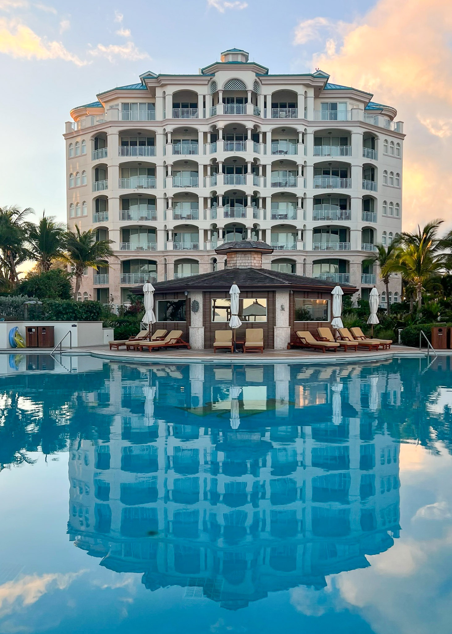 seven stars resort family pool - luxury spring break destinations for families